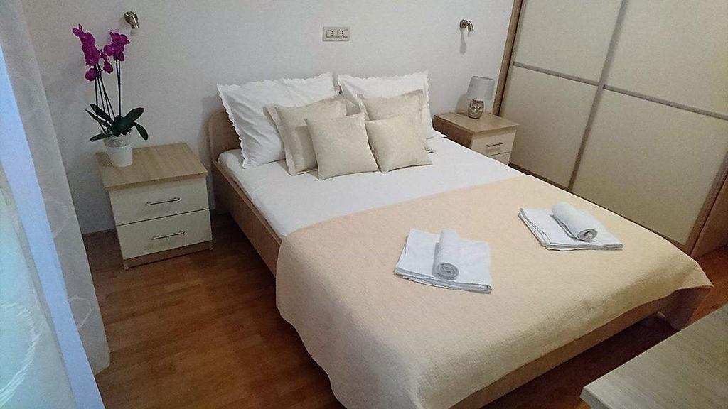 Apartment Vanja Tučepi Екстериор снимка