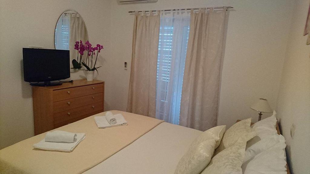 Apartment Vanja Tučepi Екстериор снимка